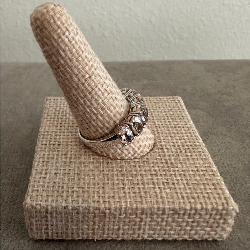 CZ fashion ring by Absolute - Picture 2 of 12